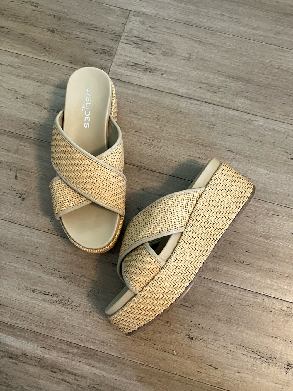 J/Slides NYC straw color cross strap slide platform women’s shoes. Size 7.5